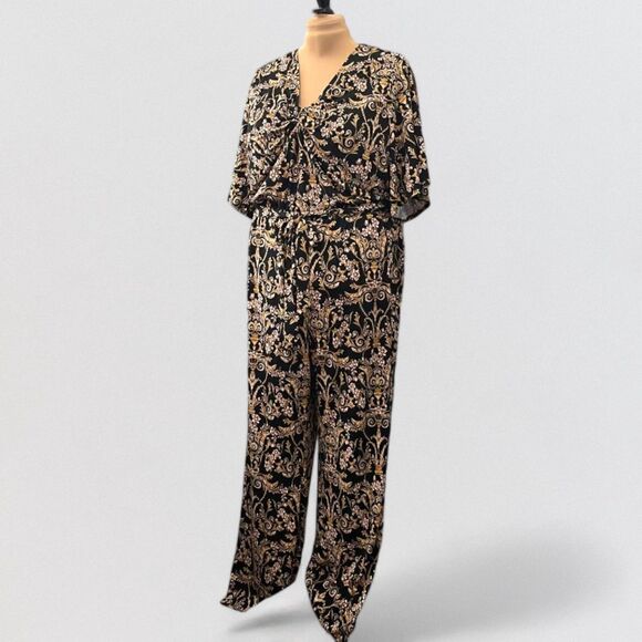 Elegant Black and Gold Jumpsuit - Picture 1 of 11